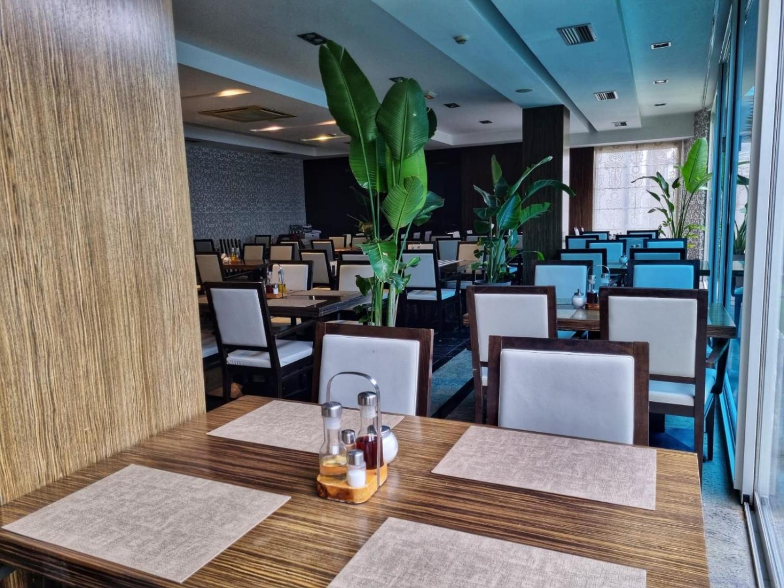 Hotel Gala Split Podstrana Dış mekan fotoğraf