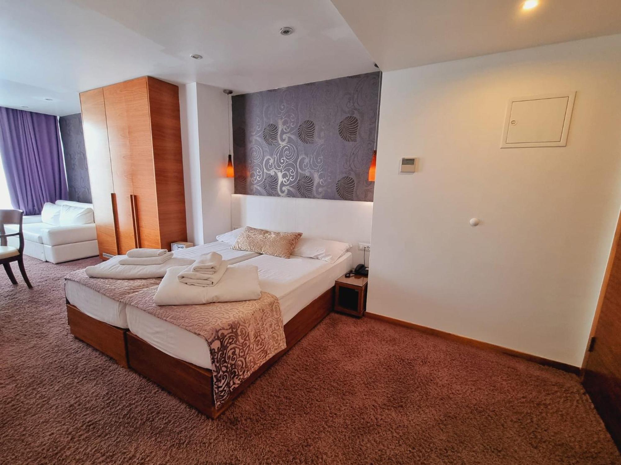 Hotel Gala Split Podstrana Dış mekan fotoğraf